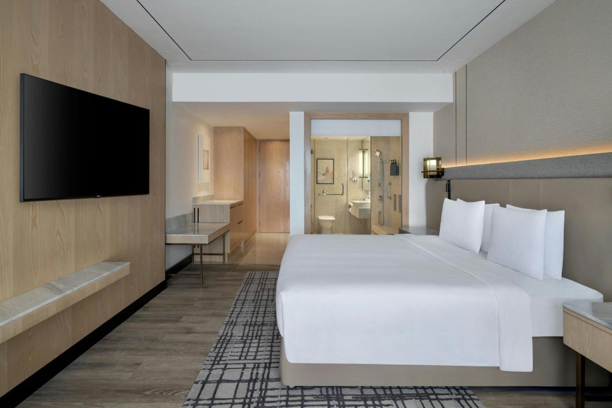 Courtyard By Marriott Mumbai International Airport — Photos 1